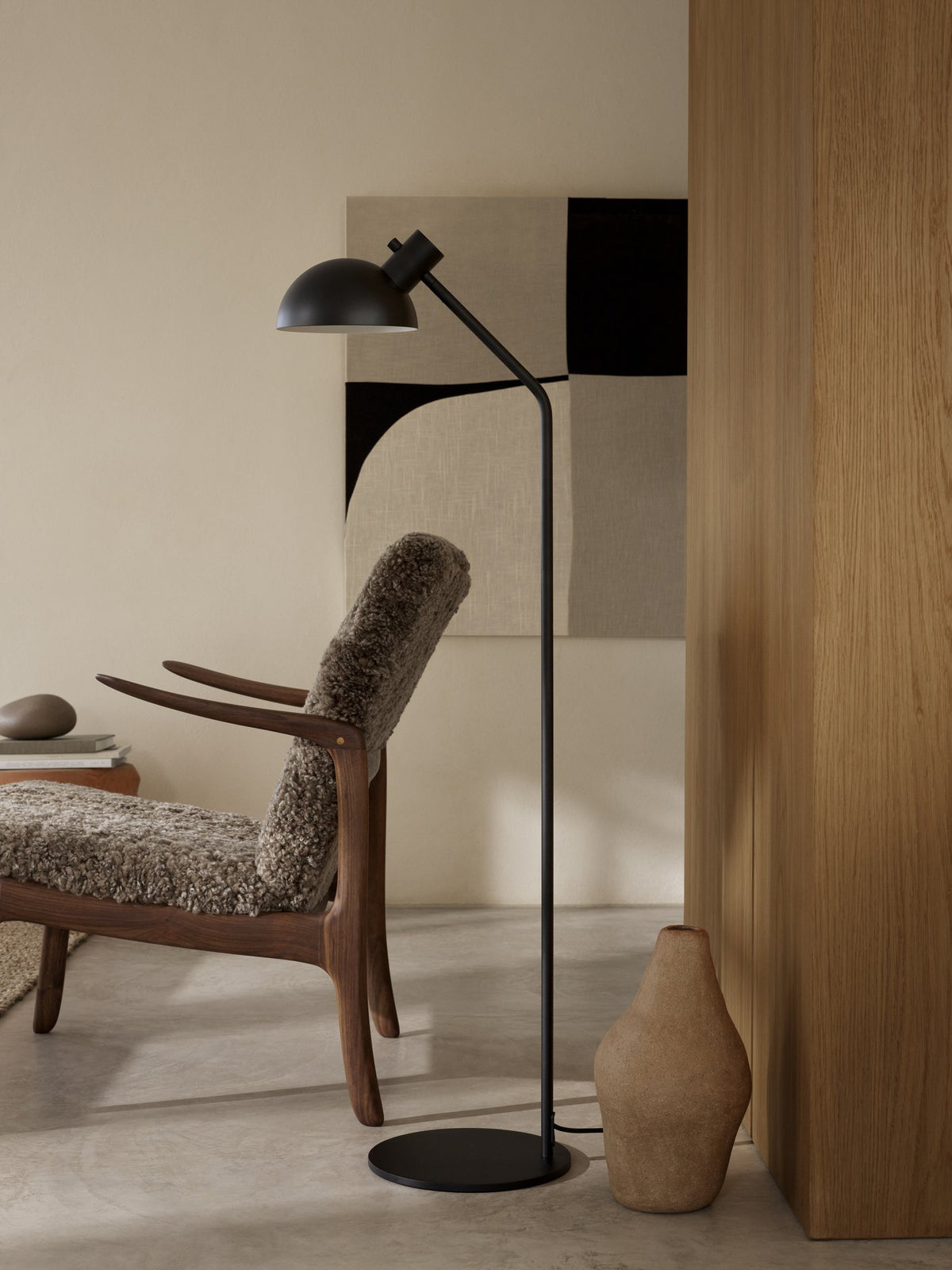 MO320 Floor Lamp